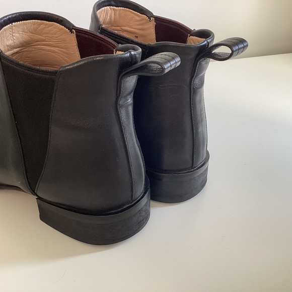 Poppy Barley Low Rise Chelsea Boots, Black - Picture 4 of 8